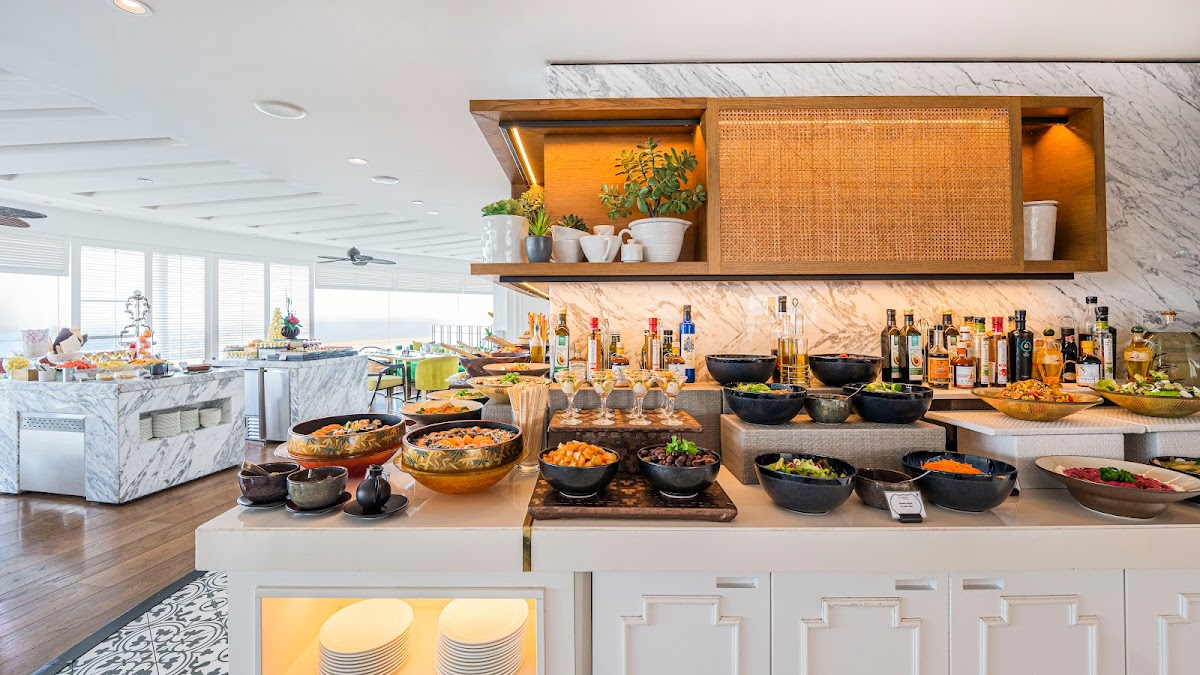 Al Dawaar - Revolving Brunch - photo 2