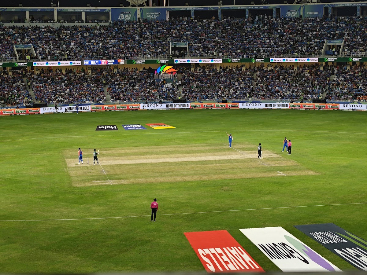 Dubai Sports City - Cricket Ground - photo 4