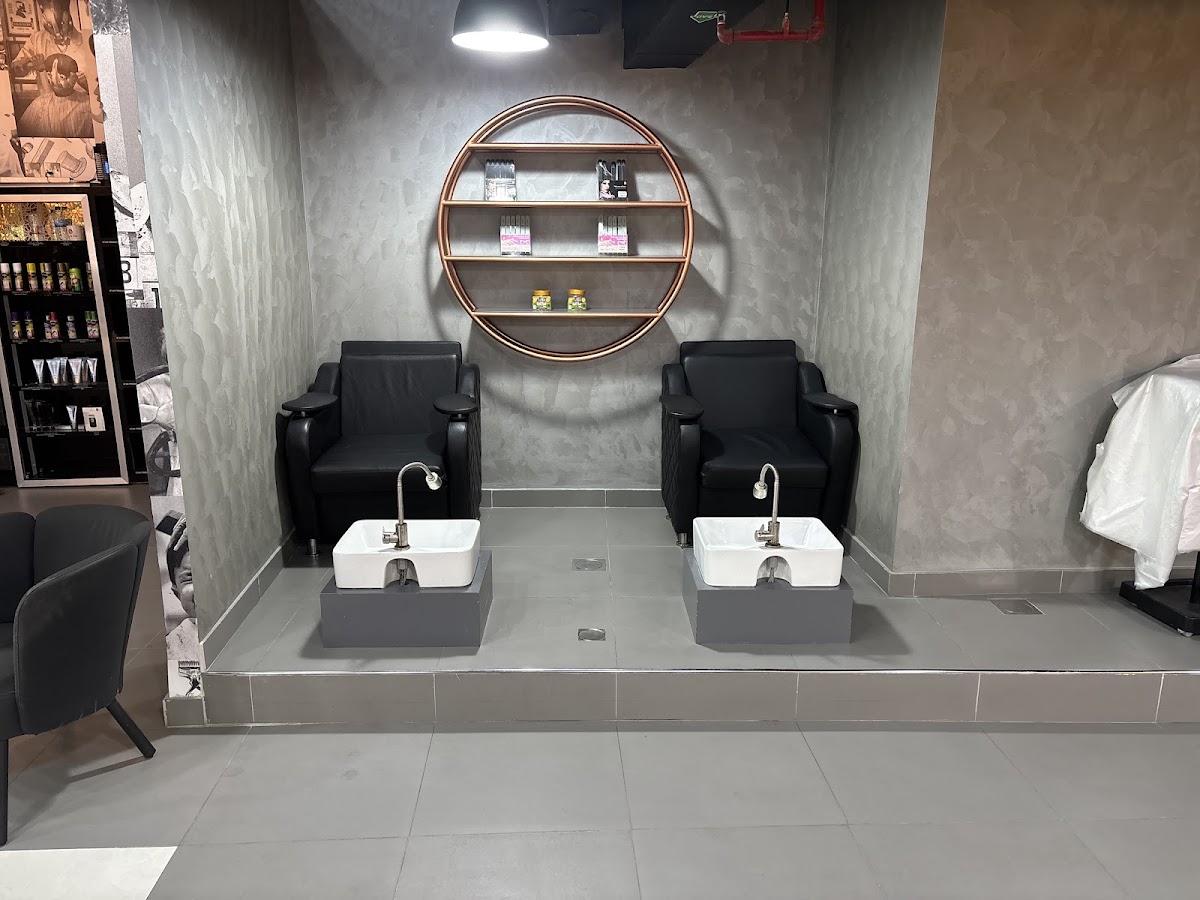 The Grooming Company - Men's Barber - photo 4