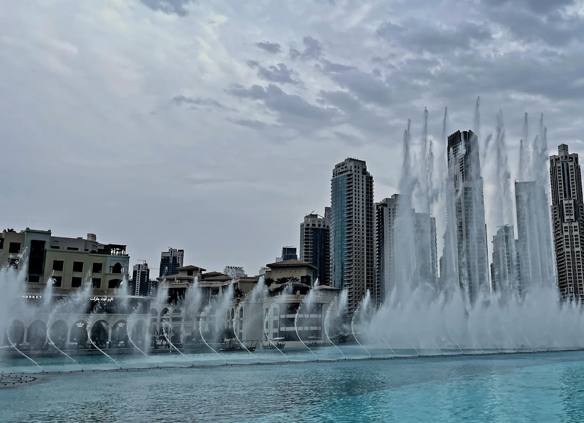 Dubai Fountain Show - photo 3