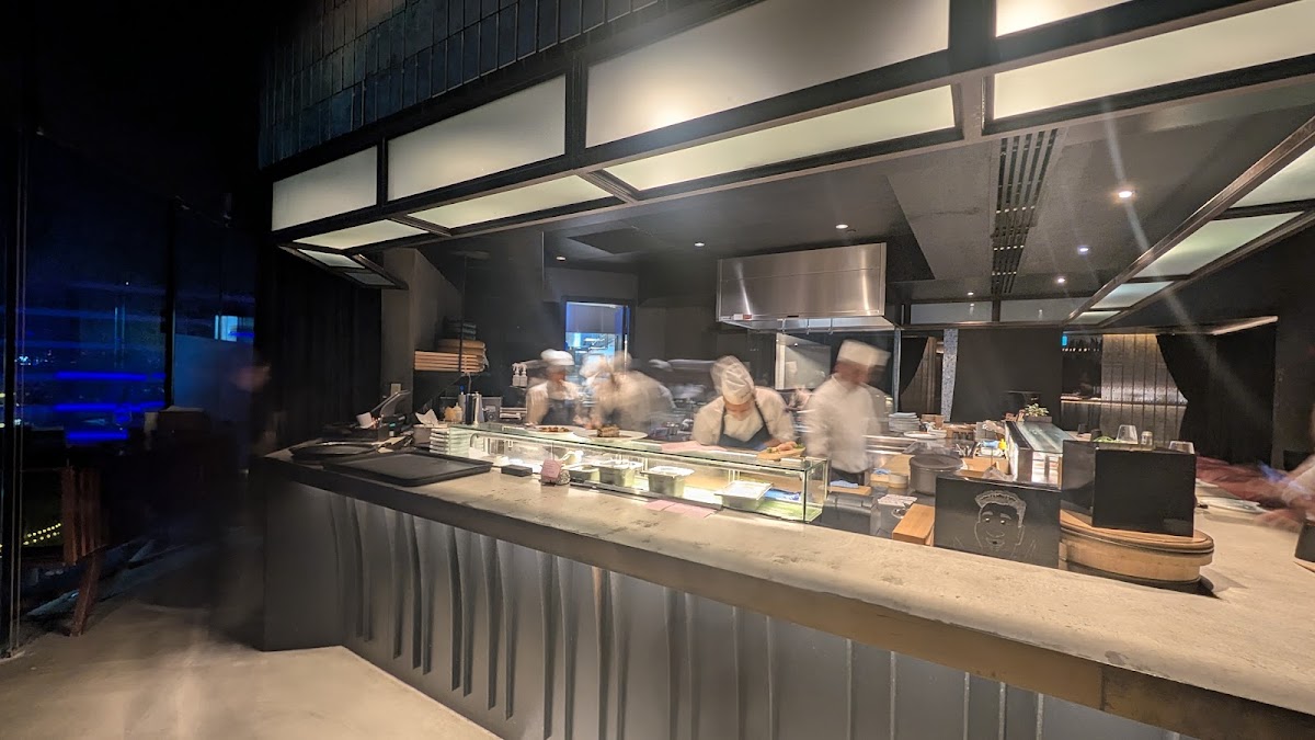 Akira Back - photo 5