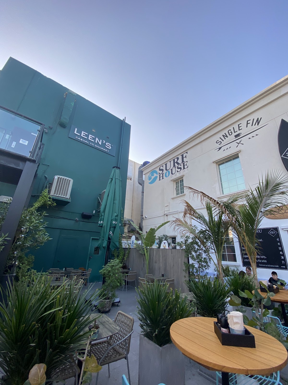 Surf House Dubai - Ocean Surfing