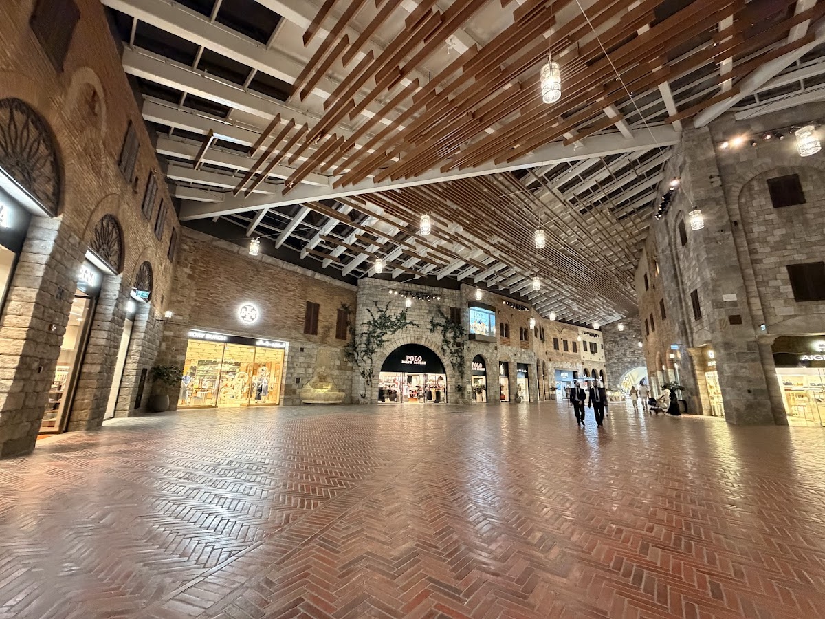 The Outlet Village - Designer Discount - photo 2